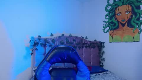 Snapshot of naomybenedetti chatting on 1, 12, 2025 Nao online show from 1, 12, 2025