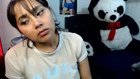 Snapshot of naomylux1 chatting on 18, 6, 2026 naomylux1 online show from 18, 6, 2026