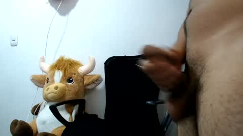 Snapshot of naomylux1 chatting on 22, 7, 2026 naomylux1 online show from 22, 7, 2026