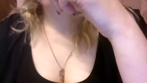 NarcisJill online show from 5, 1, 2025