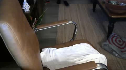 Snapshot of nareth338 chatting on 30, 12, 2024 nareth338 online show from 30, 12, 2024