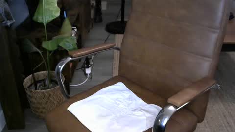 Snapshot of nareth338 chatting on 20, 9, 2025 nareth338 online show from 20, 9, 2025