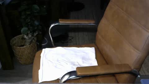 Snapshot of nareth338 chatting on 1, 10, 2025 nareth338 online show from 1, 10, 2025