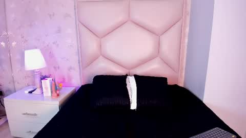 Snapshot of nasly_moore chatting on 17, 6, 2026 Nasly online show from 17, 6, 2026