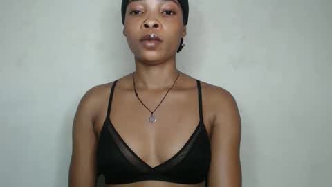 bella online show from 7, 11, 2025