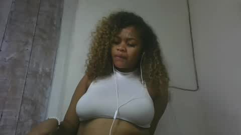 Snapshot of natachazz chatting on 8, 4, 2026 natachazz online show from 8, 4, 2026