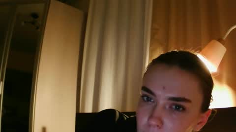 Snapshot of natali_bright chatting on 24, 4, 2026 natali bright online show from 24, 4, 2026