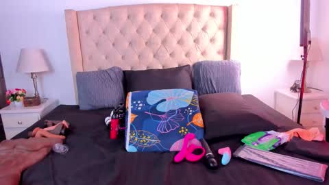 Snapshot of natalia_collinslim chatting on 26, 9, 2025 Natalia online show from 26, 9, 2025