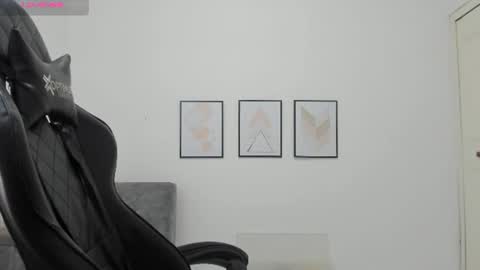 Snapshot of natalia_curvy1 chatting on 10, 7, 2026 Nathalia online show from 10, 7, 2026