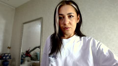 Snapshot of natalia_peach chatting on 13, 1, 2025 Wild influence online show from 13, 1, 2025