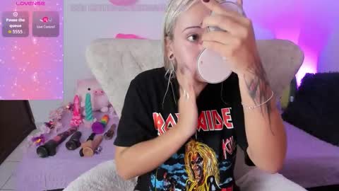 Nataliua Henao online show from 19, 12, 2025