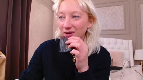 Natalie online show from 19, 12, 2025