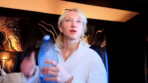 Natalie online show from 25, 5, 2026