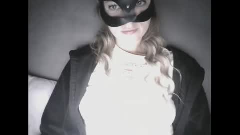 Snapshot of nataliexo111 chatting on 30, 9, 2025 Natali online show from 30, 9, 2025