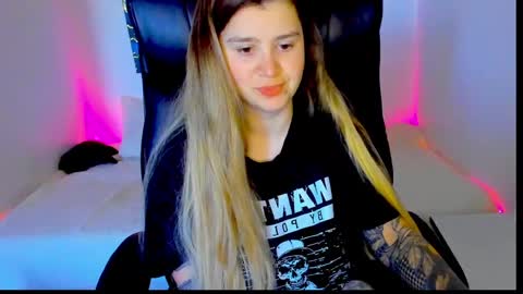 Snapshot of natalisecret chatting on 3, 5, 2026 natalisecret online show from 3, 5, 2026