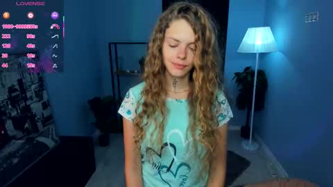 Snapshot of nataly_hello chatting on 21, 9, 2025 Natalie online show from 21, 9, 2025