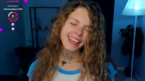 Snapshot of nataly_hello chatting on 8, 10, 2025 Natalie online show from 8, 10, 2025