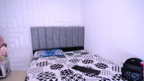 Snapshot of nataly_mcry chatting on 19, 2, 2025 NATALY online show from 19, 2, 2025