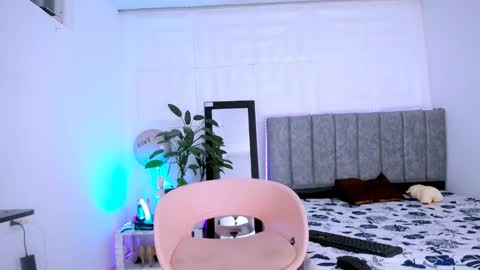 Snapshot of nataly_mcry chatting on 19, 9, 2025 NATALY online show from 19, 9, 2025