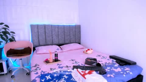 Snapshot of nataly_mcry chatting on 29, 9, 2025 NATALY online show from 29, 9, 2025