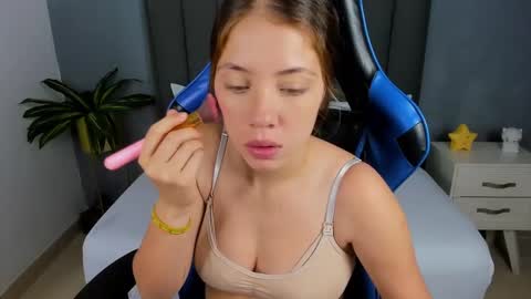 Snapshot of nataly_rodri chatting on 8, 1, 2025 Nataly online show from 8, 1, 2025