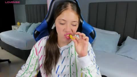 Snapshot of nataly_rodri chatting on 18, 1, 2025 Nataly online show from 18, 1, 2025