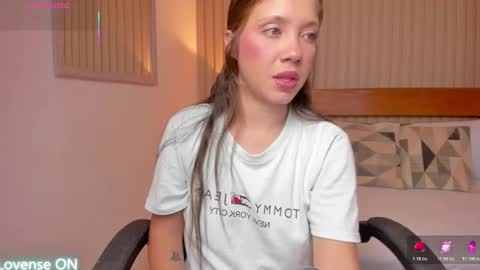 Snapshot of nataly_rodri chatting on 30, 11, 2025 Nataly online show from 30, 11, 2025