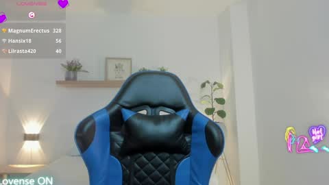 Snapshot of nataly_rodri chatting on 11, 4, 2026 Nataly online show from 11, 4, 2026