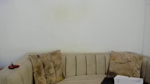 Naty online show from 1, 10, 2025