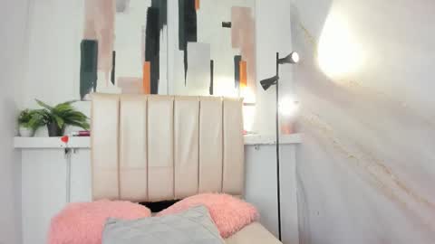 Naty online show from 15, 12, 2025