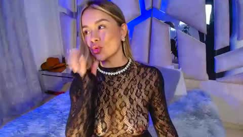 Snapshot of natalyefoster chatting on 18, 4, 2026 Natalye foster online show from 18, 4, 2026