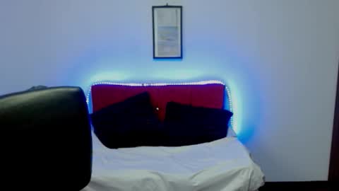 Nataly Escobar online show from 24, 2, 2026