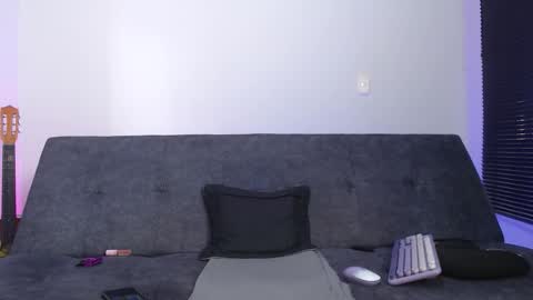   online show from 15, 1, 2026