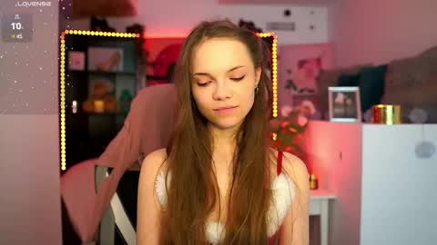 Snapshot of natasha__malkova chatting on 12, 12, 2024 natasha__malkova online show from 12, 12, 2024