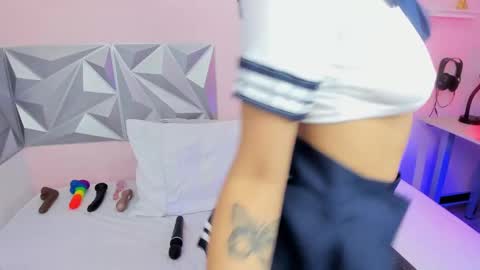 Snapshot of natasha_kurth chatting on 1, 11, 2025 Natasha online show from 1, 11, 2025