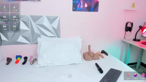 Snapshot of natasha_kurth chatting on 4, 11, 2025 Natasha online show from 4, 11, 2025