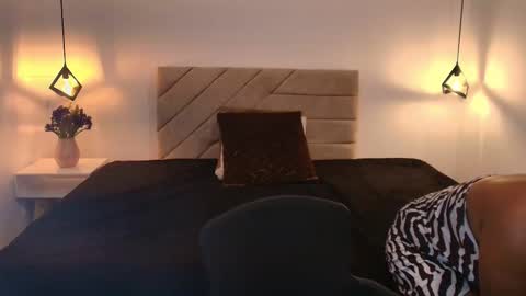 N A T A S H A online show from 5, 2, 2026