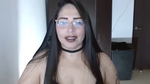 Natasha Smithe  online show from 23, 10, 2025