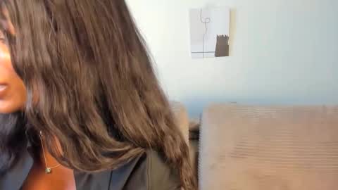 Natassia Dreams online show from 19, 4, 2026