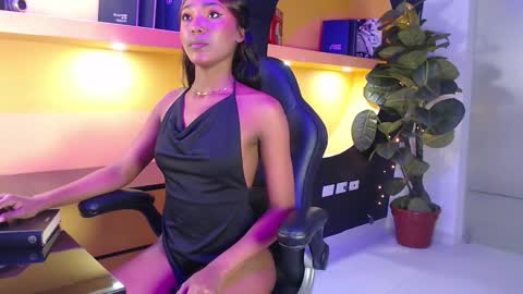 nathalia online show from 8, 10, 2025