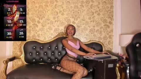 Snapshot of natazhaqueen chatting on 25, 3, 2026 nathalia online show from 25, 3, 2026