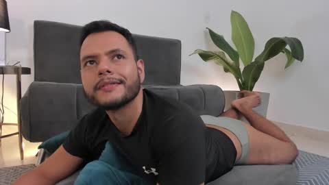 Nate Ocean online show from 4, 3, 2025