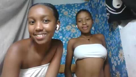 Snapshot of nathalia069 chatting on 21, 5, 2026 nathalia069 online show from 21, 5, 2026