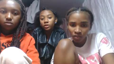 Snapshot of nathalia069 chatting on 3, 8, 2026 nathalia069 online show from 3, 8, 2026