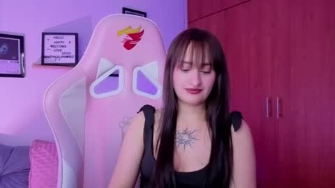 Snapshot of nathalia_ramirez_ chatting on 8, 3, 2026 Nathalia Ramirez online show from 8, 3, 2026