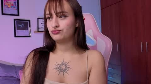 Snapshot of nathalia_ramirez_ chatting on 6, 4, 2026 Nathalia Ramirez online show from 6, 4, 2026