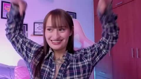 Snapshot of nathalia_ramirez_ chatting on 14, 4, 2026 Nathalia Ramirez online show from 14, 4, 2026