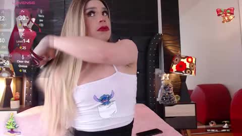 Snapshot of nathaliaz_ chatting on 17, 12, 2024 nathaliaz online show from 17, 12, 2024