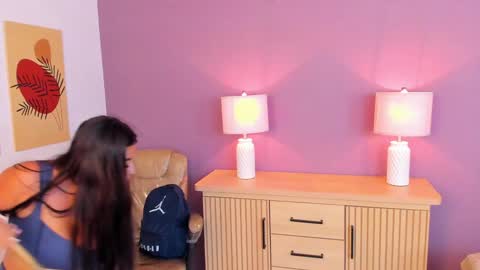 nathalie rossel online show from 2, 2, 2025