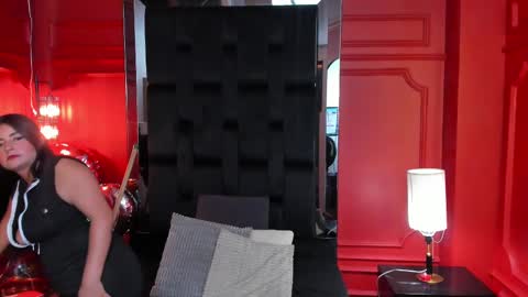 nathalie rossel online show from 14, 2, 2025